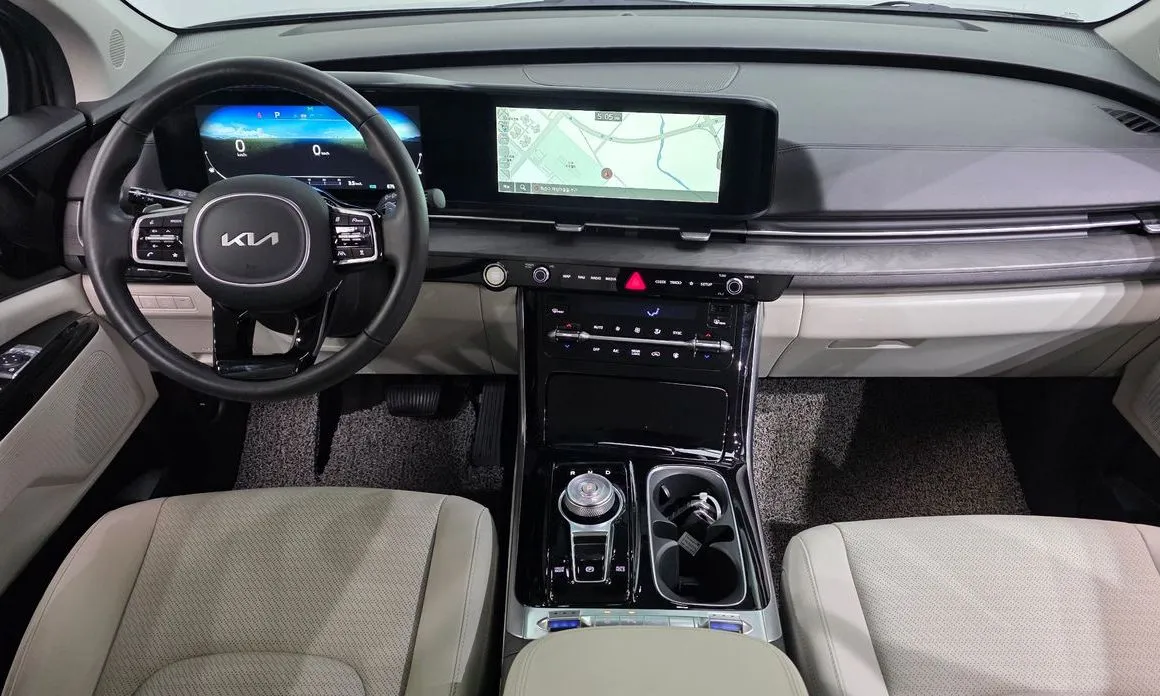 Kia Carnival — фото 10