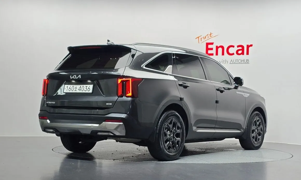Kia Sorento — фото 6