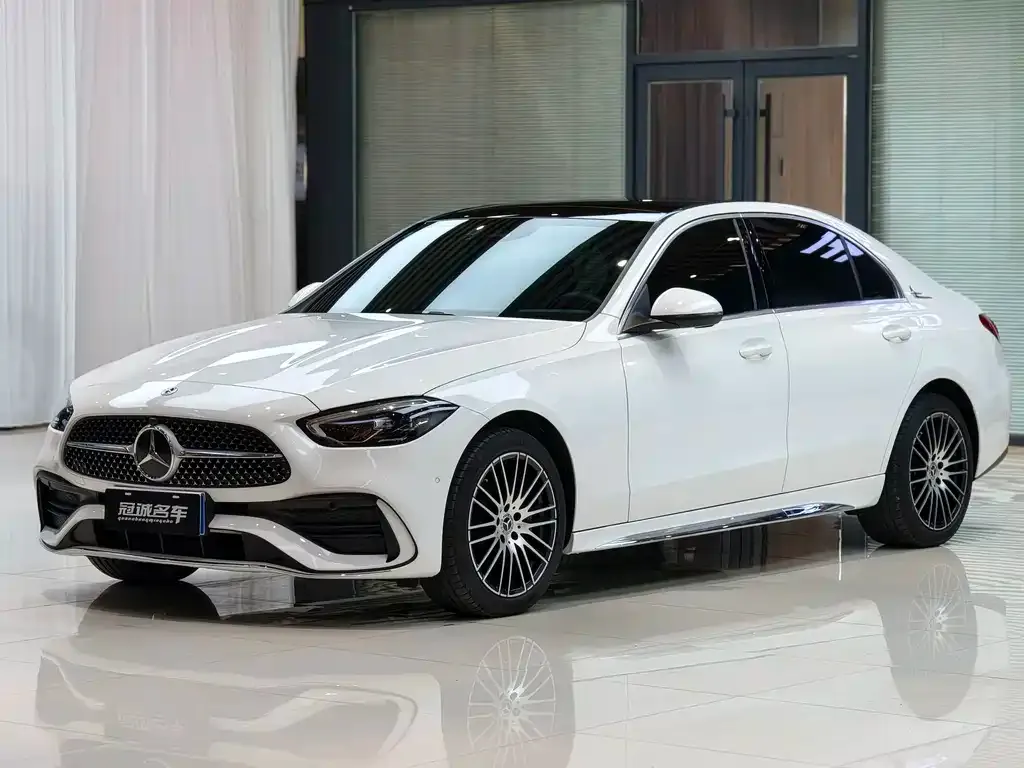 Mercedes-Benz C-Class — фото 1