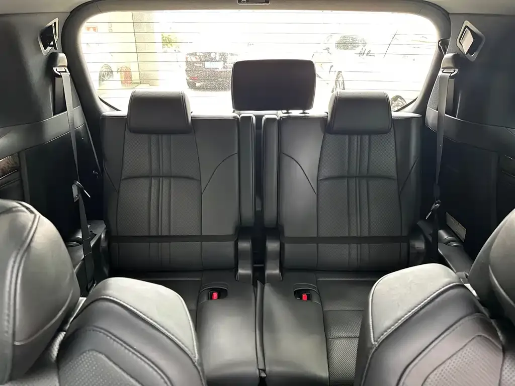 Toyota Vellfire — фото 3