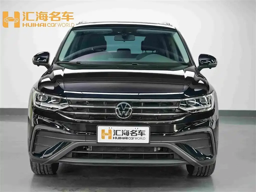 Volkswagen Tiguan L — фото 7