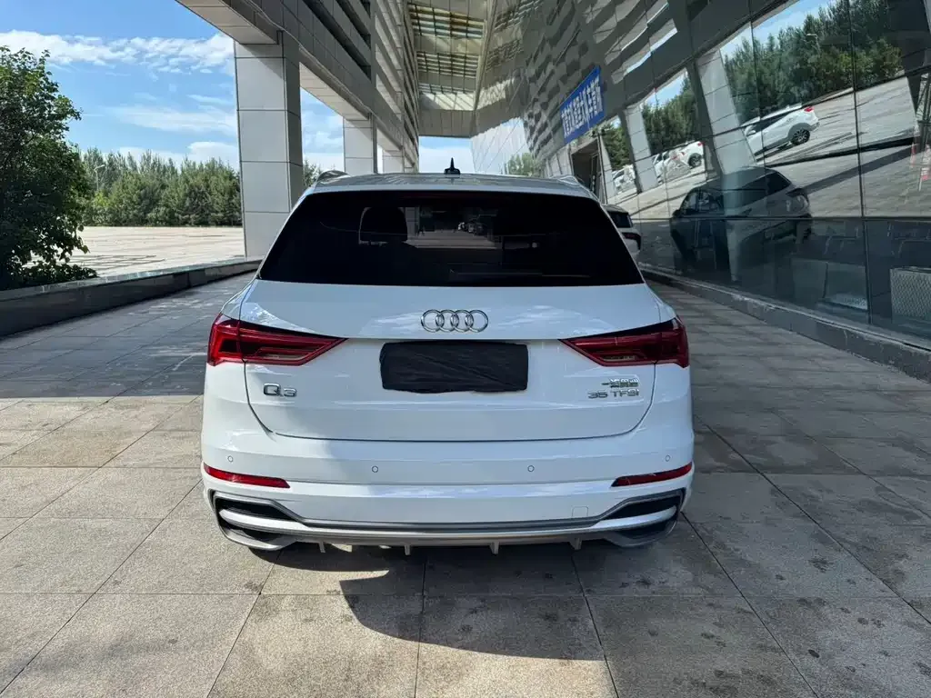 Audi Q3 — фото 3