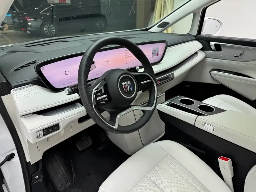 Buick GL8 Hybrid — фото 6