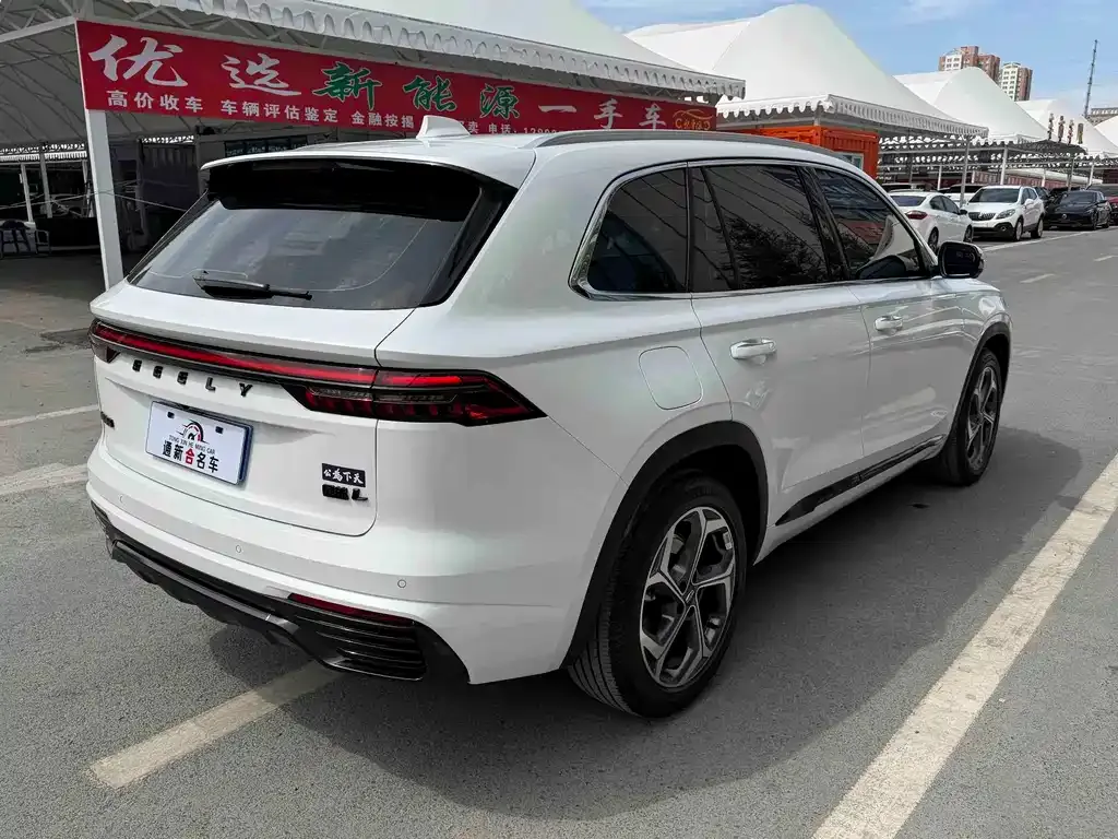 Geely Xingyue L — фото 7