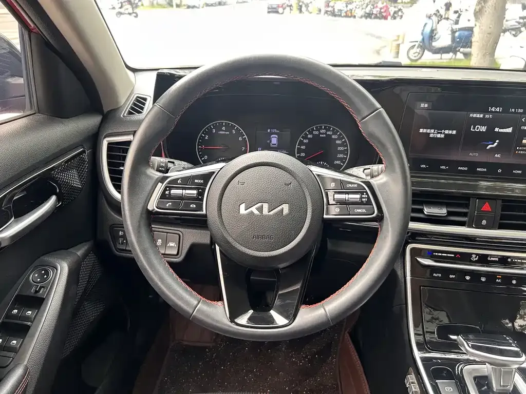 Kia KX3 — фото 3