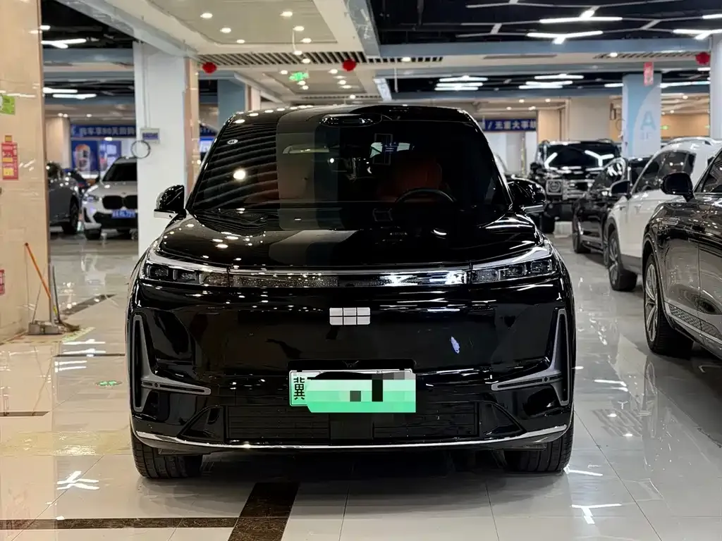 Geely Galaxy M9 — фото 9