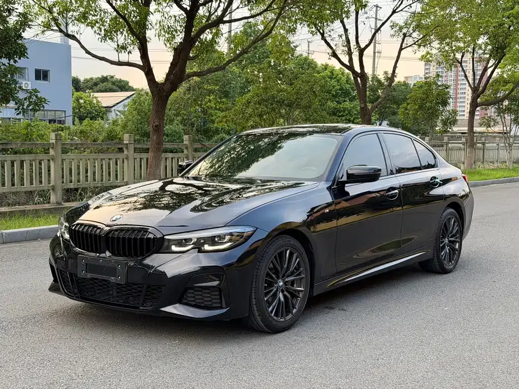 BMW 3 Series — фото 1