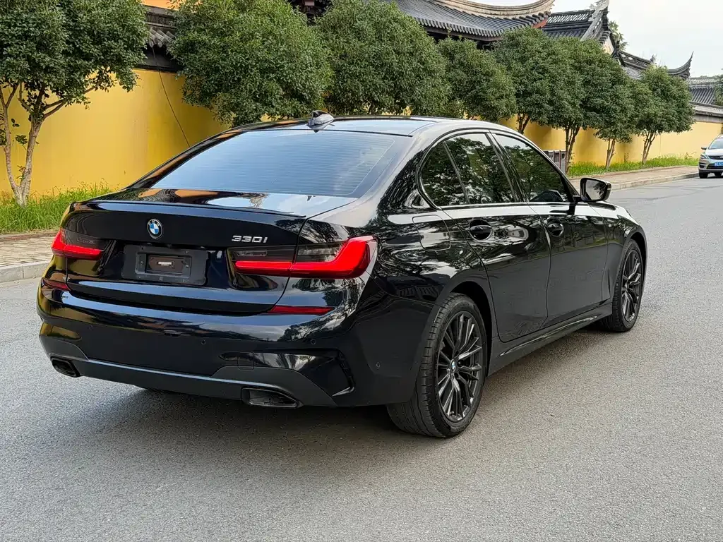 BMW 3 Series — фото 10