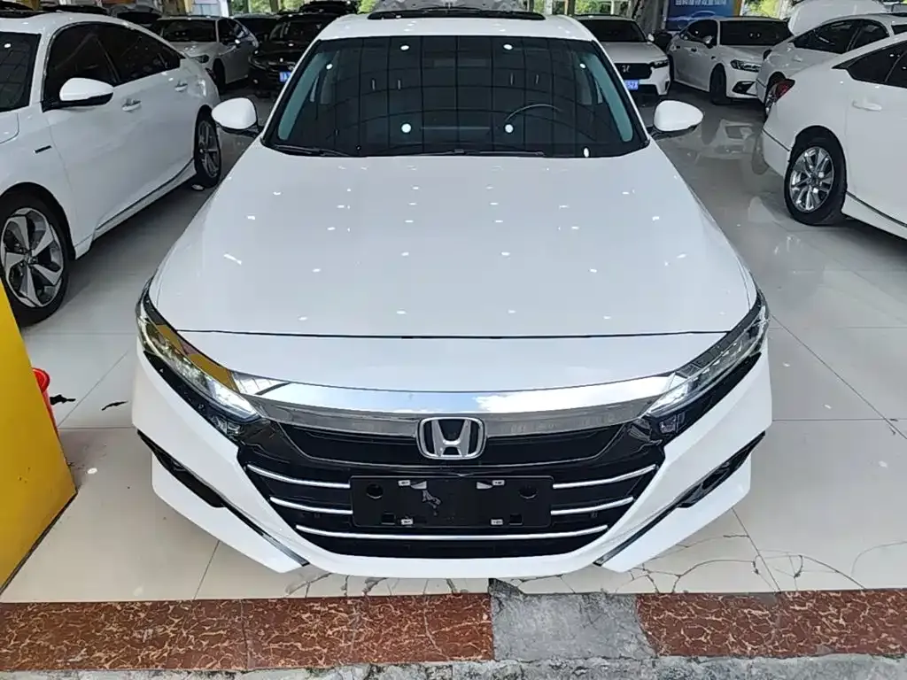 Honda Accord — фото 7