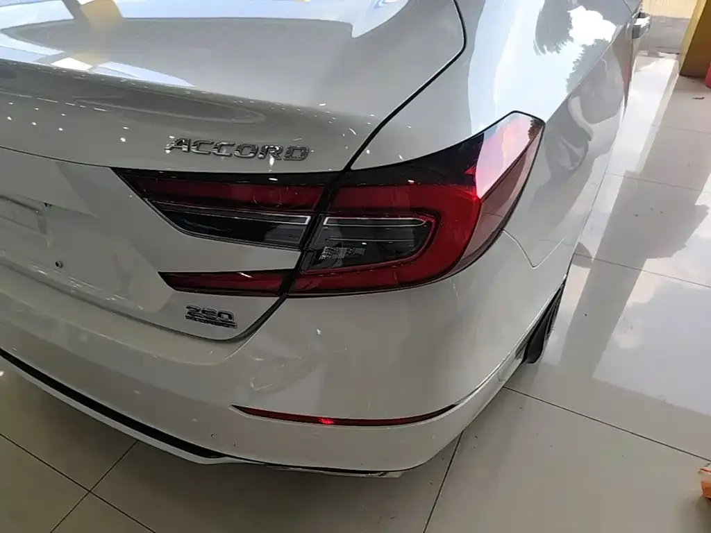 Honda Accord — фото 2
