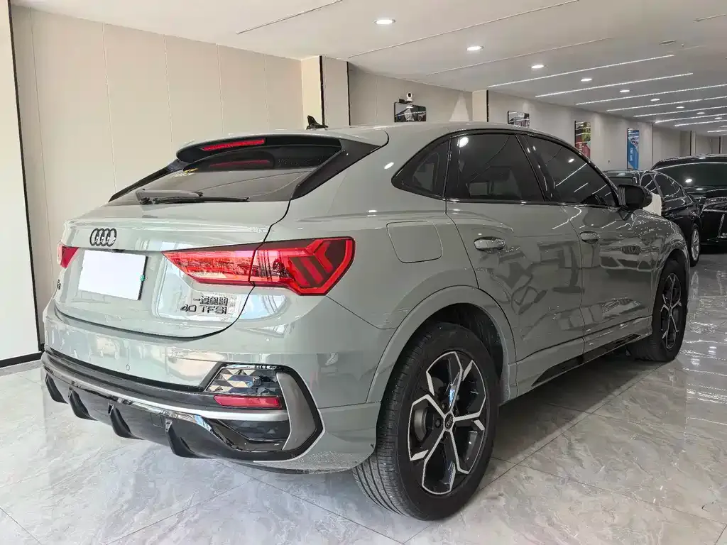 Audi Q3 Sportback — фото 3