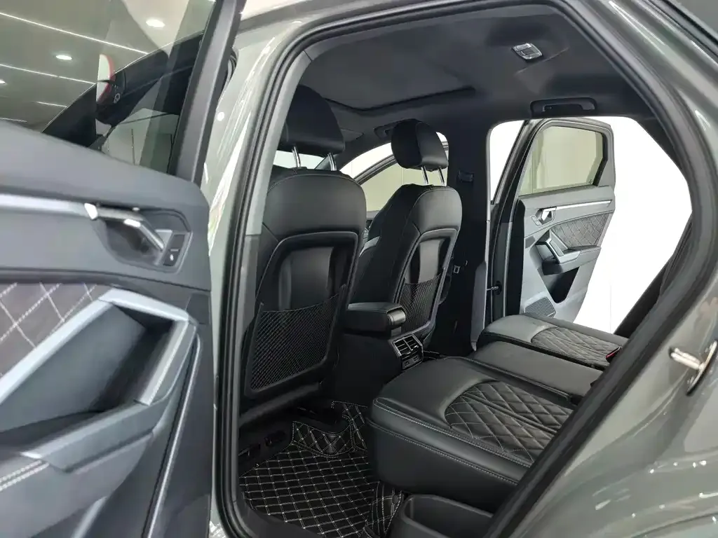 Audi Q3 Sportback — фото 5