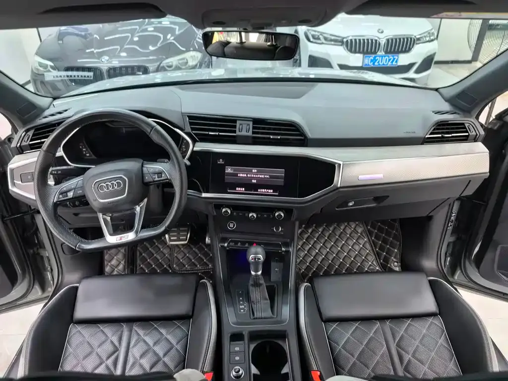 Audi Q3 Sportback — фото 6