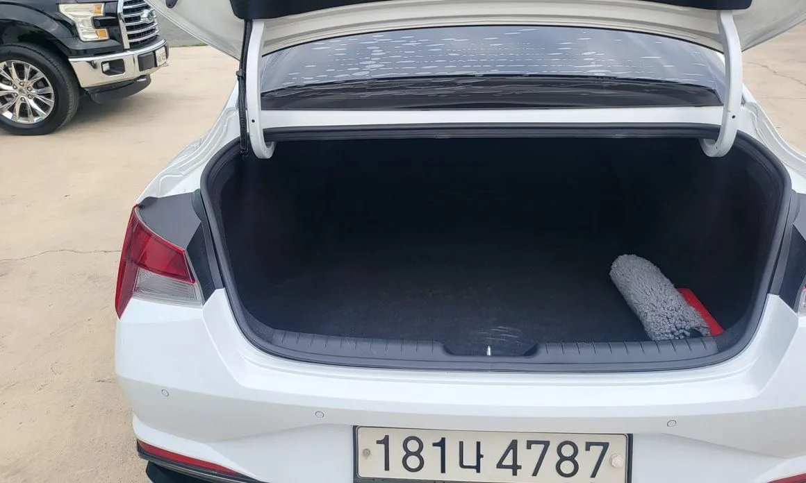 Hyundai AVANTE — фото 2