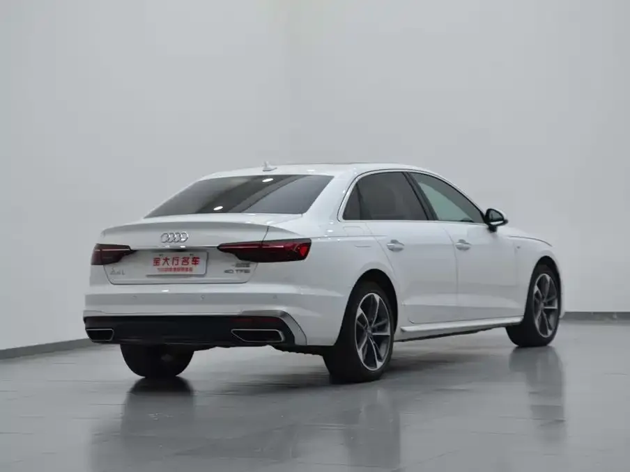 Audi A4L — фото 2