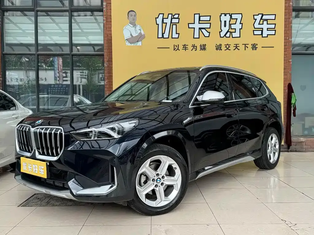 BMW X1 — фото 1