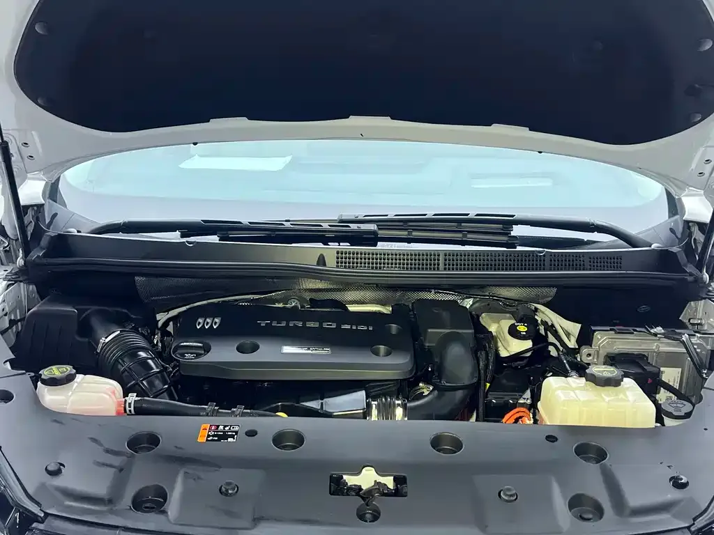 Buick GL8 Hybrid — фото 9