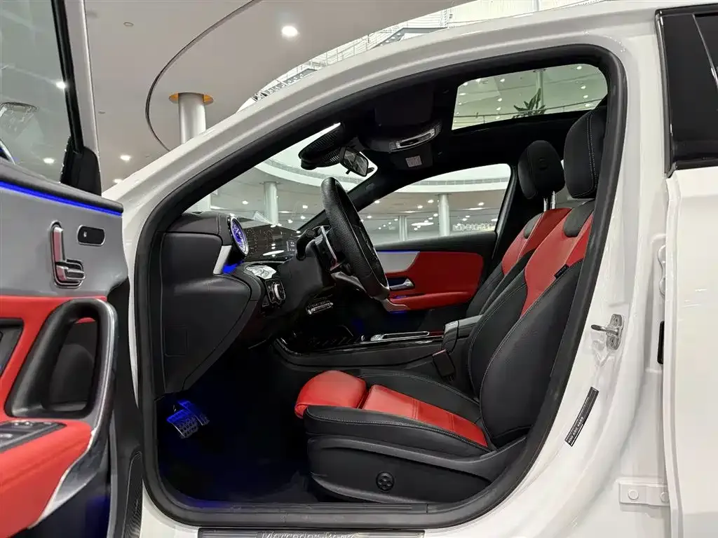 Mercedes-Benz A-Class AMG — фото 6
