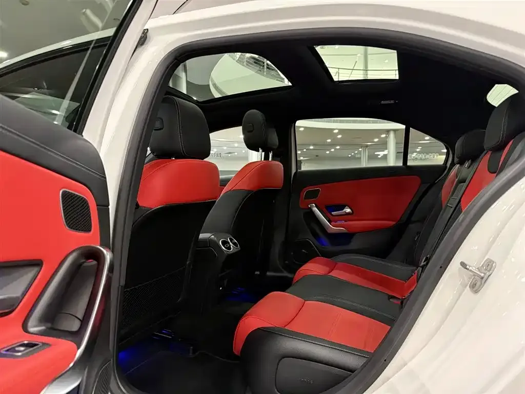 Mercedes-Benz A-Class AMG — фото 4