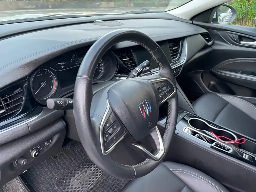 Buick Regal — фото 8