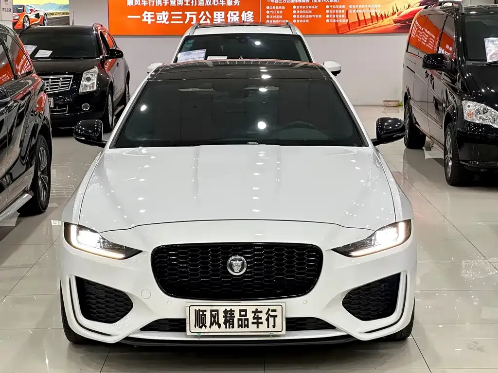 Jaguar XEL — фото 10