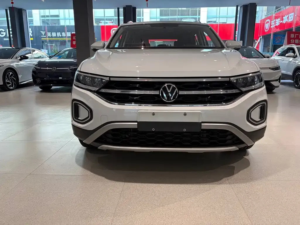 Volkswagen T-Roc — фото 3