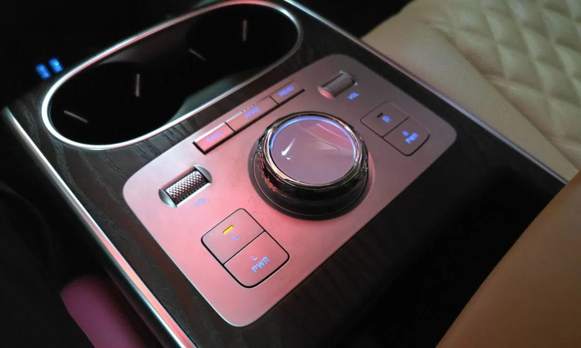 Genesis GV80 — фото 4