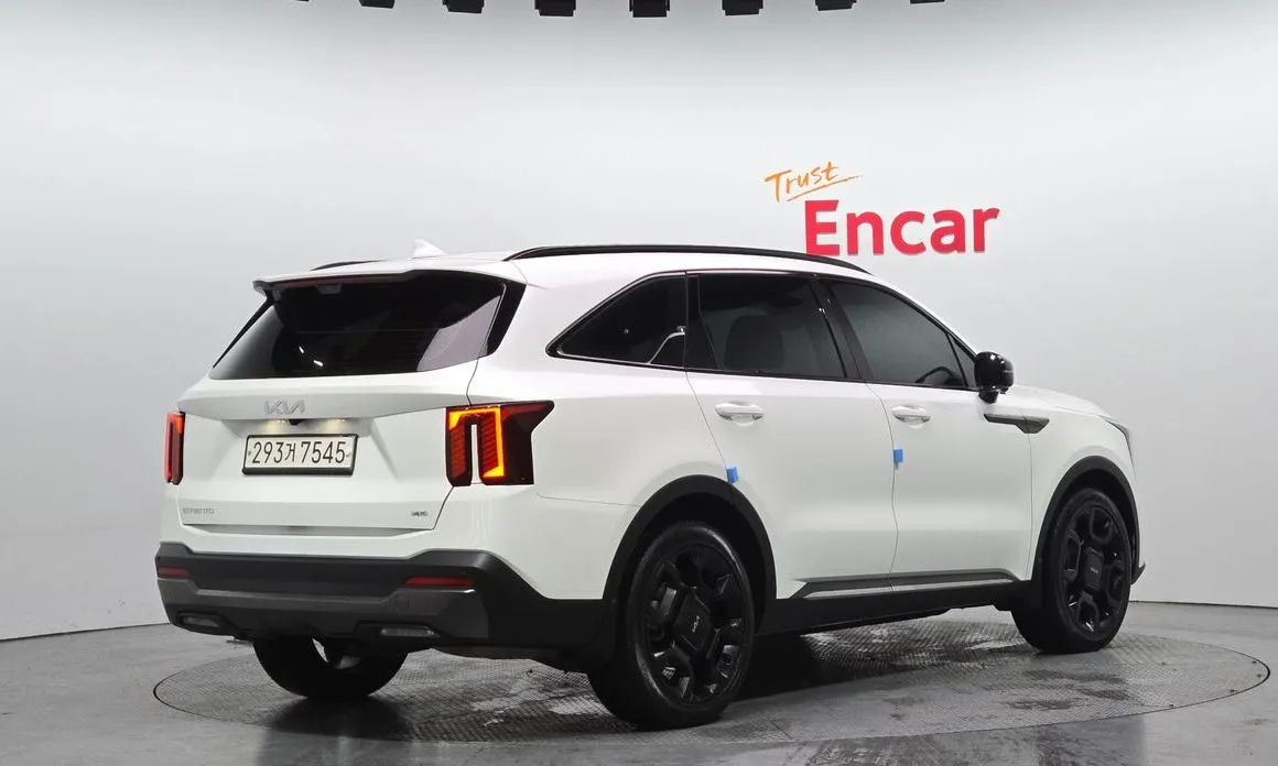 Kia Sorento — фото 6