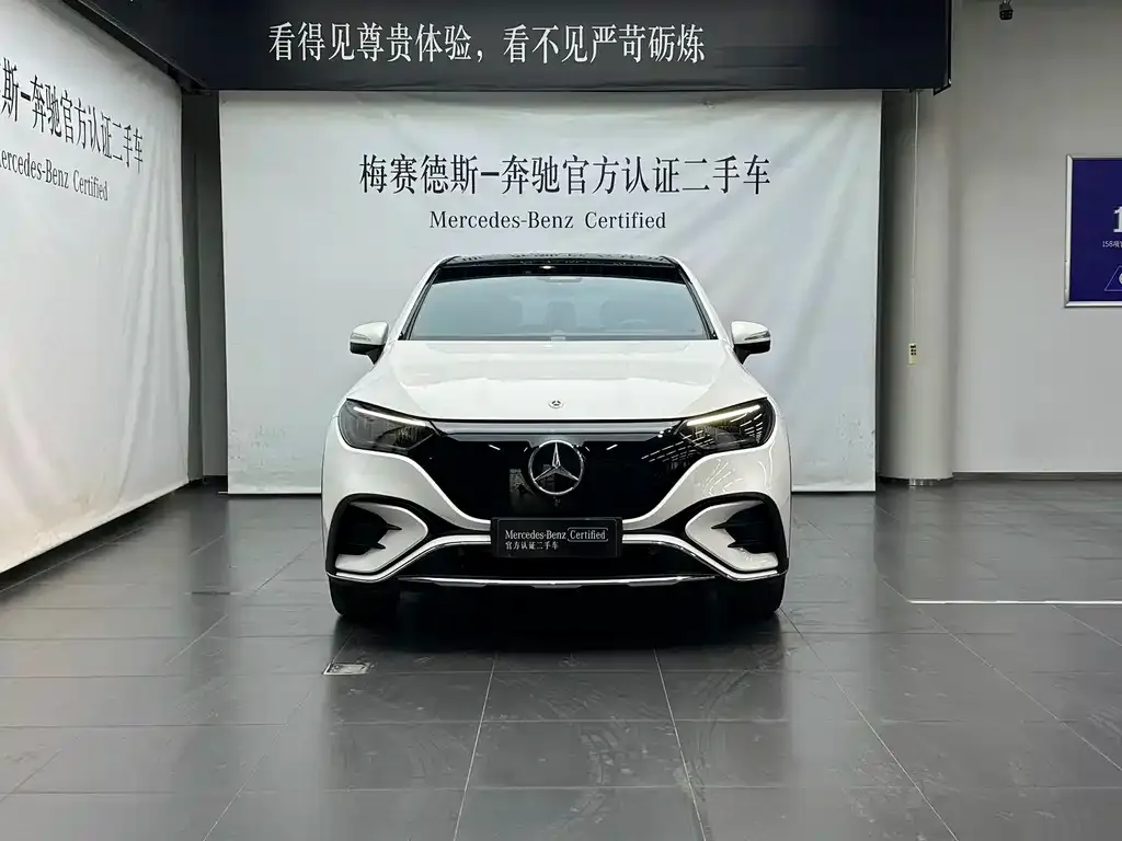 Mercedes-Benz EQE SUV — фото 7