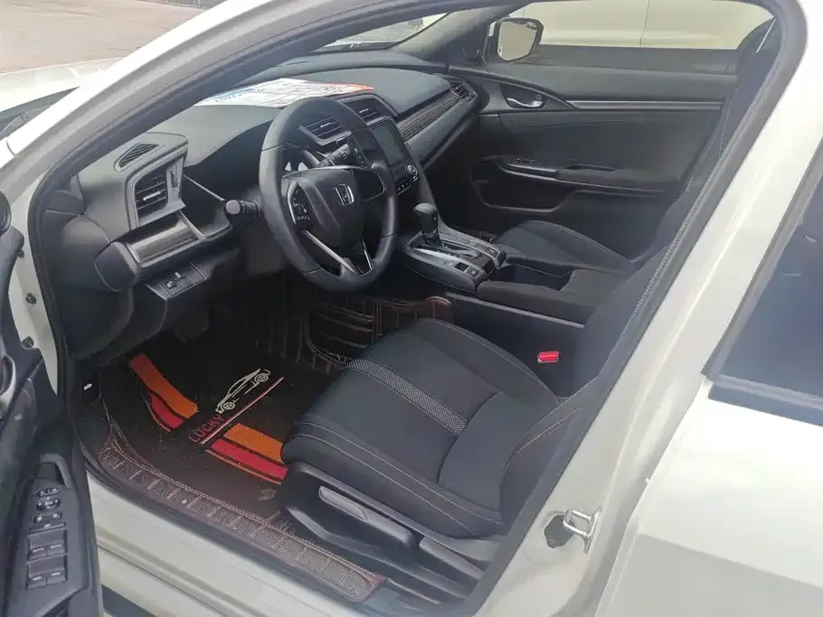 Honda Civic — фото 7