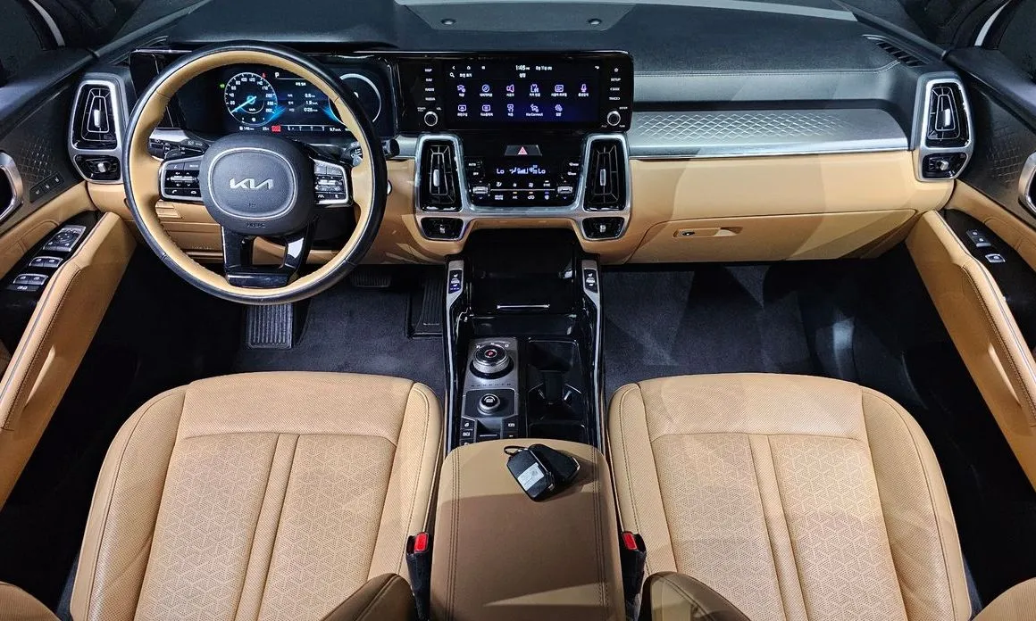 Kia Sorento — фото 7
