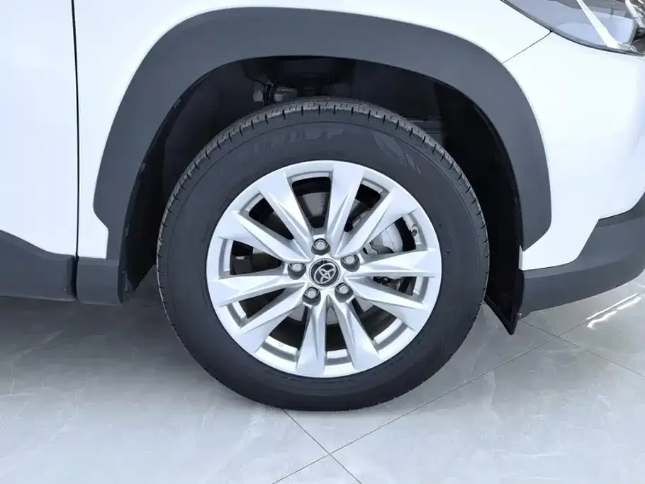 Toyota Corolla Cross — фото 3