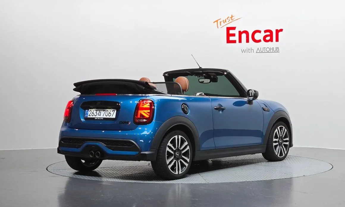 Mini Cooper Convertible — фото 7