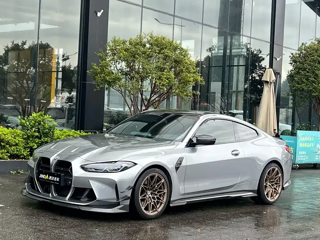 BMW M4 — фото 1