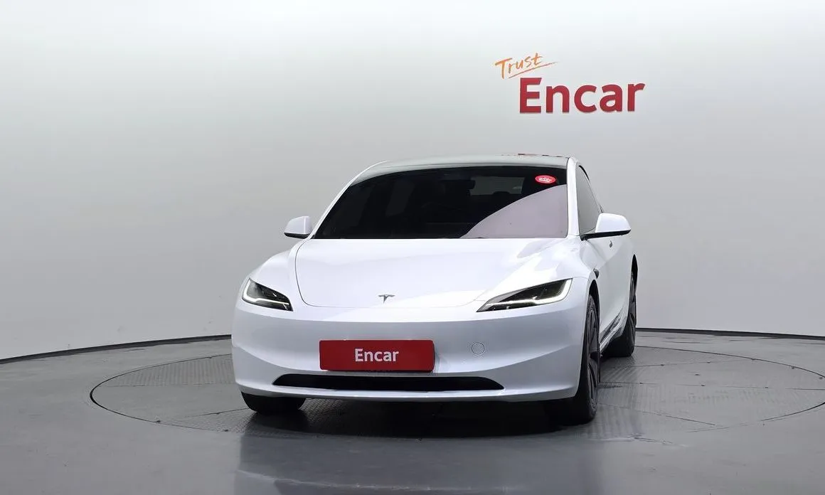 Tesla Model 3 — фото 3