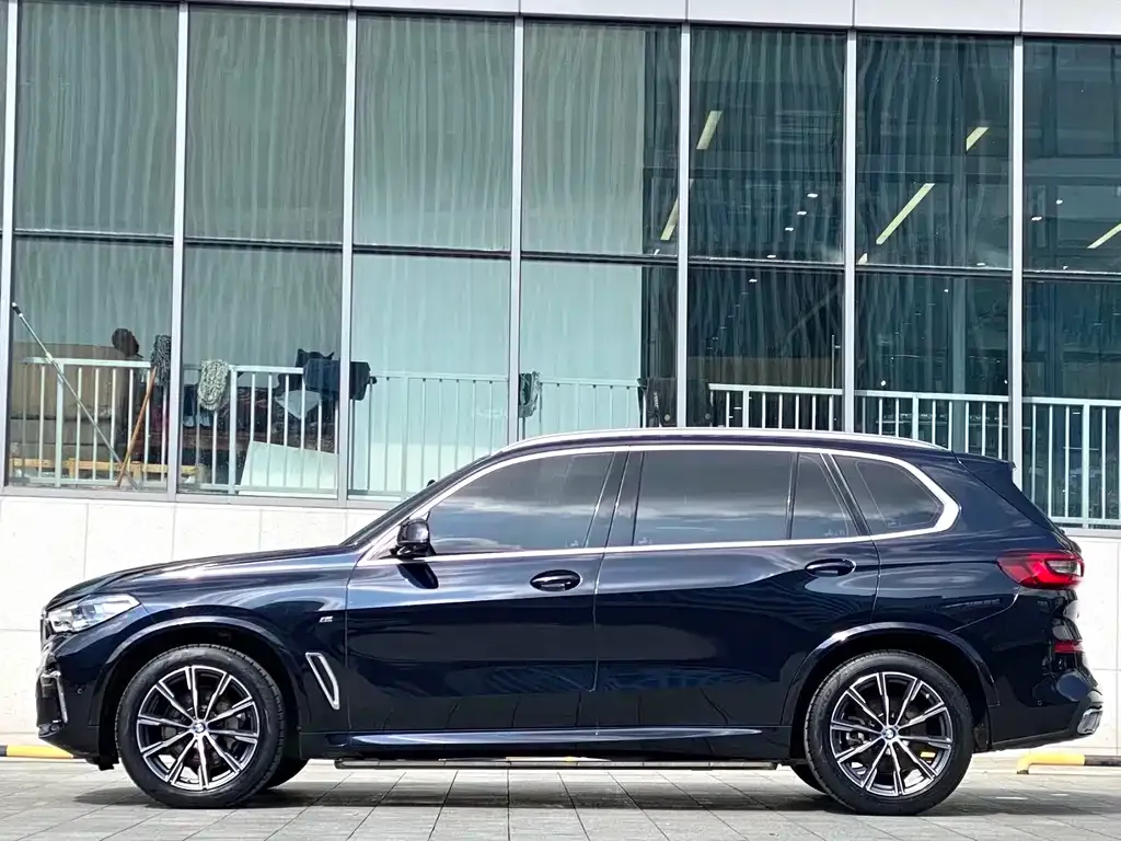 BMW X5 — фото 9