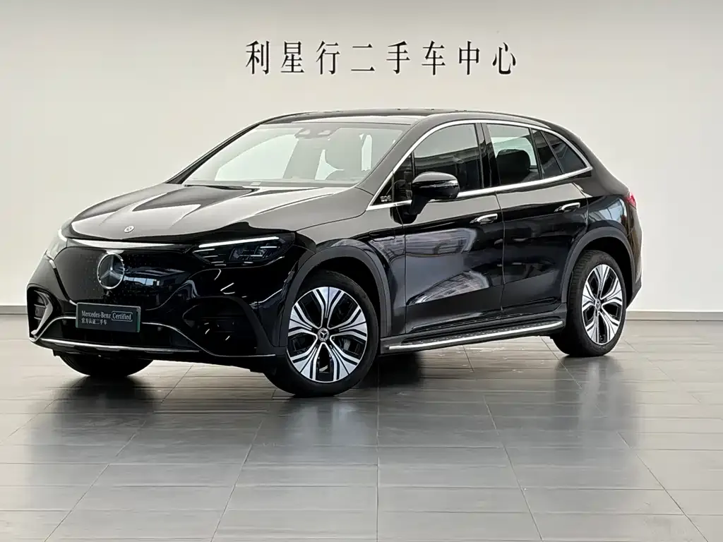 Mercedes-Benz EQE SUV — фото 1