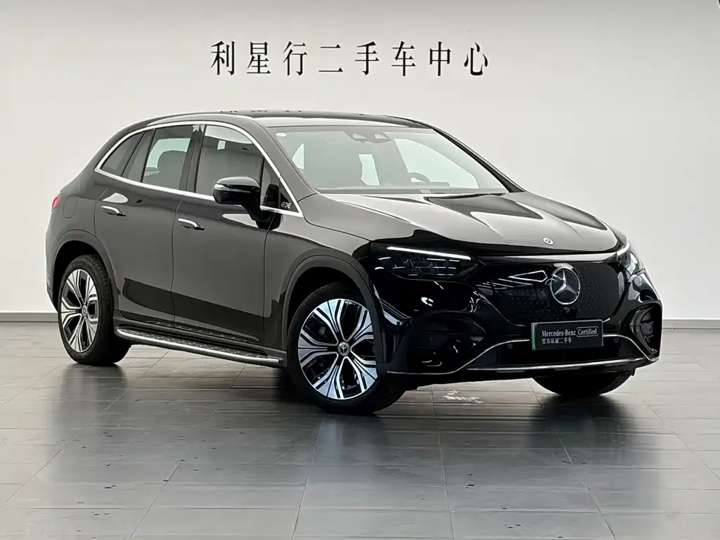 Mercedes-Benz EQE SUV — фото 10