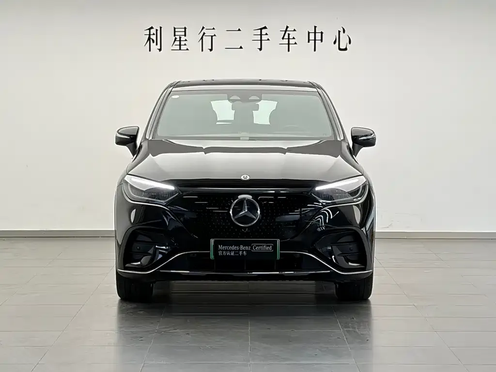 Mercedes-Benz EQE SUV — фото 5