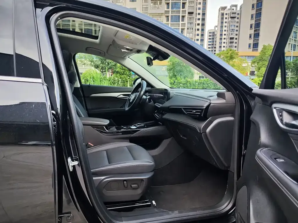 Buick Envision Plus — фото 5
