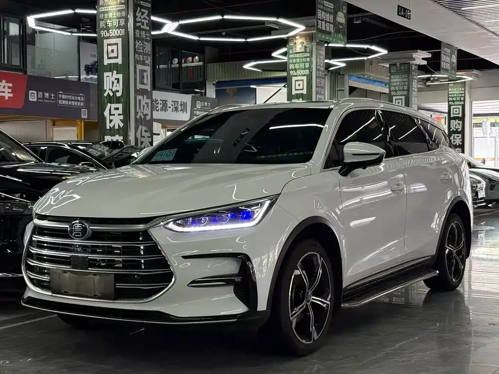BYD Tang New Energy — фото 1