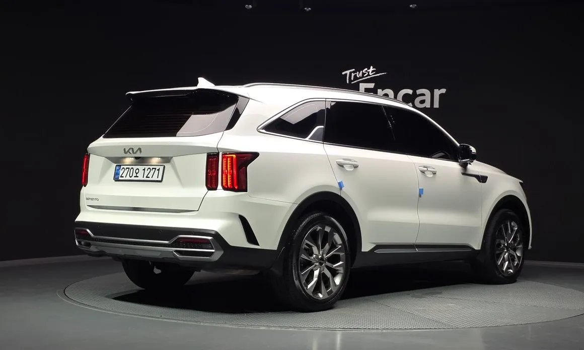 Kia Sorento — фото 5