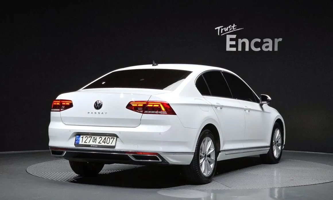 Volkswagen Passat — фото 4