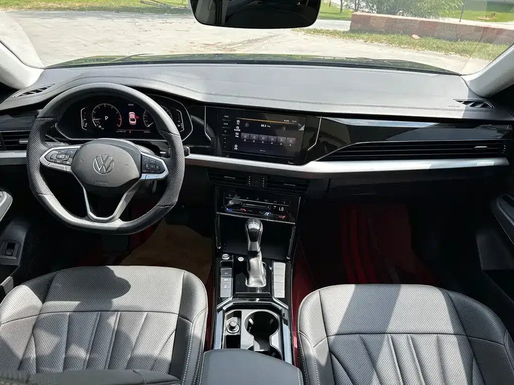 Volkswagen Passat — фото 8