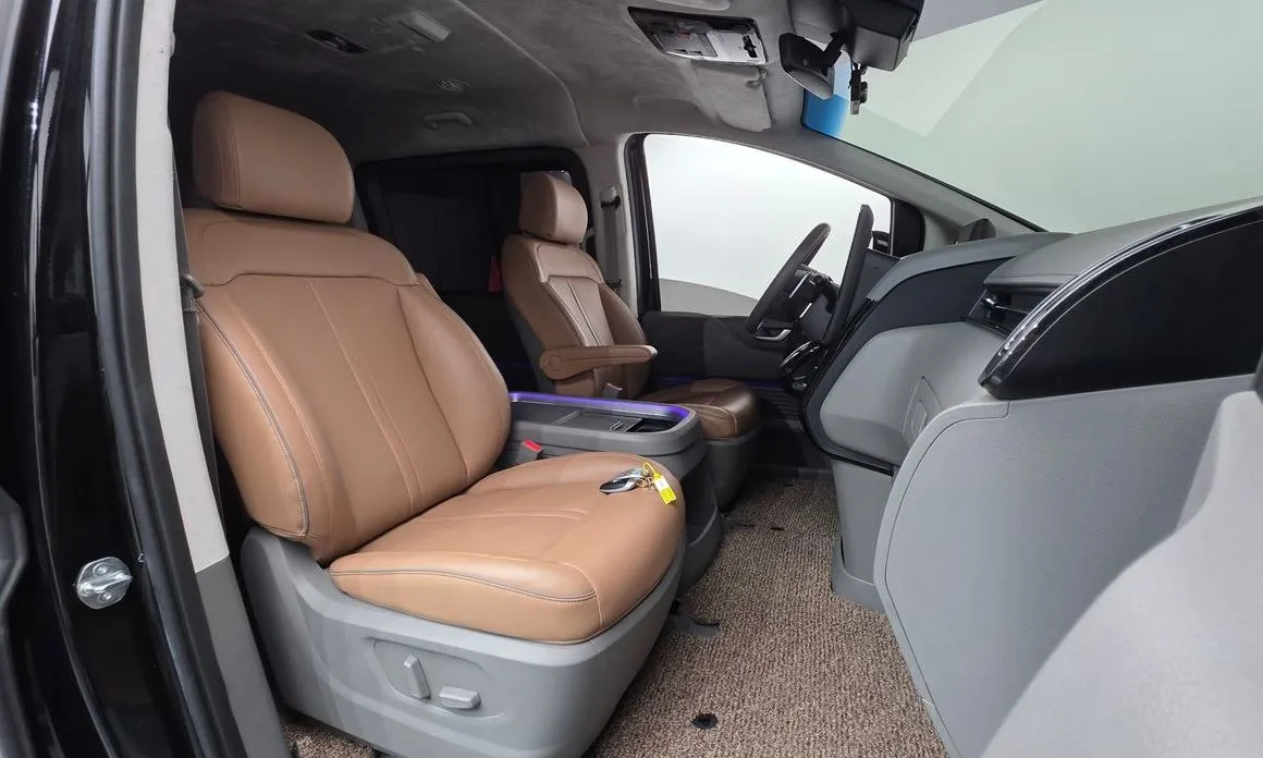 Hyundai Staria — фото 2