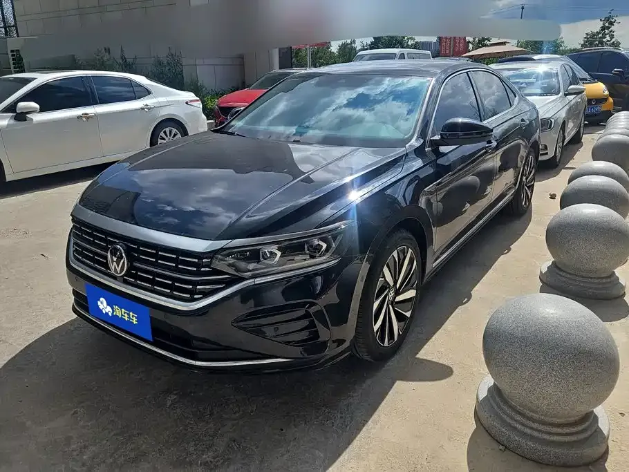Volkswagen Passat — фото 1
