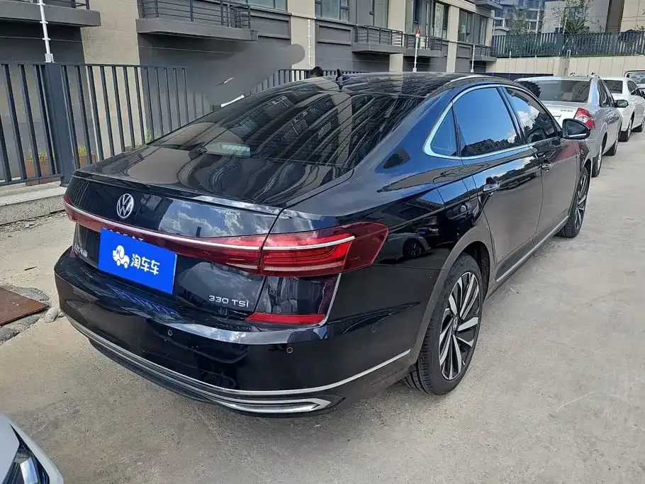 Volkswagen Passat — фото 7