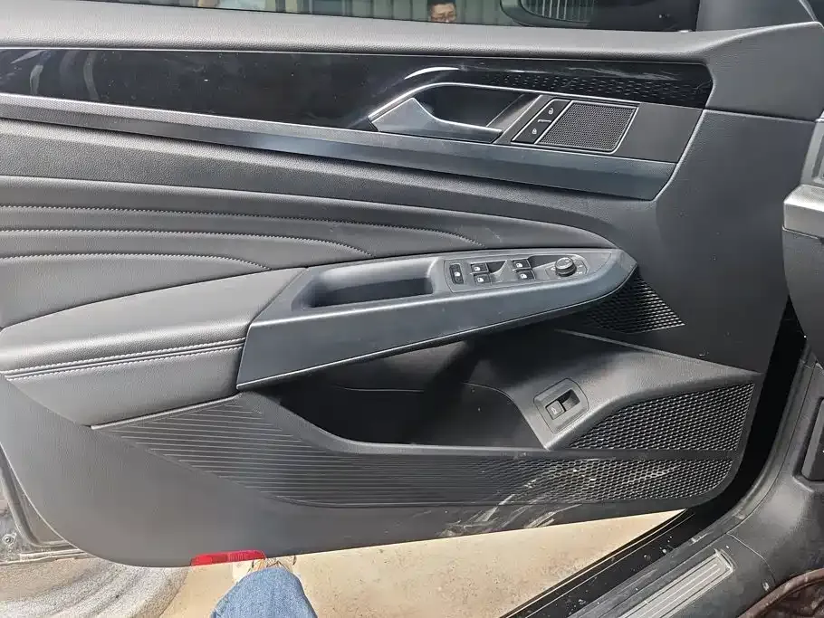 Volkswagen Passat — фото 6