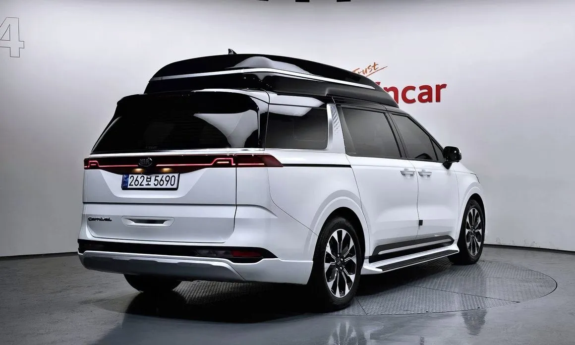 Kia Carnival — фото 2