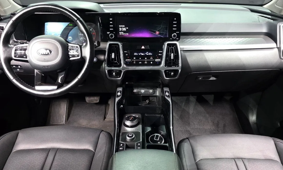 Kia Sorento — фото 10